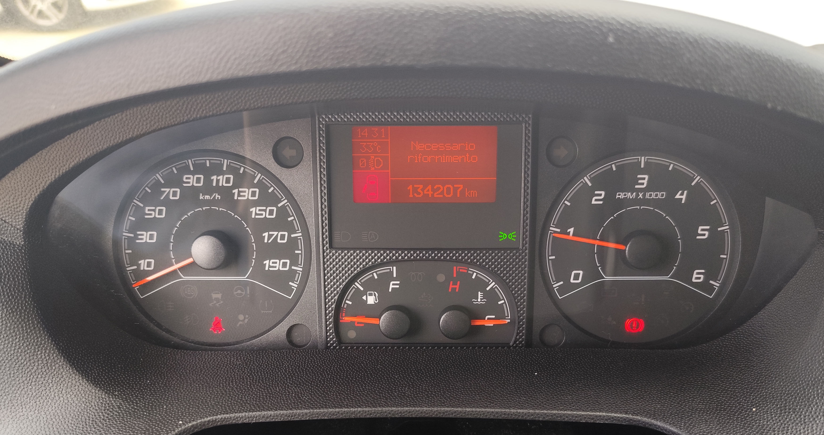 PEUGEOT Boxer 333 2.2 BlueHDi 120 PM-TM Furgone